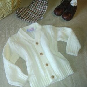 Blue Bird Cream Knit Garment